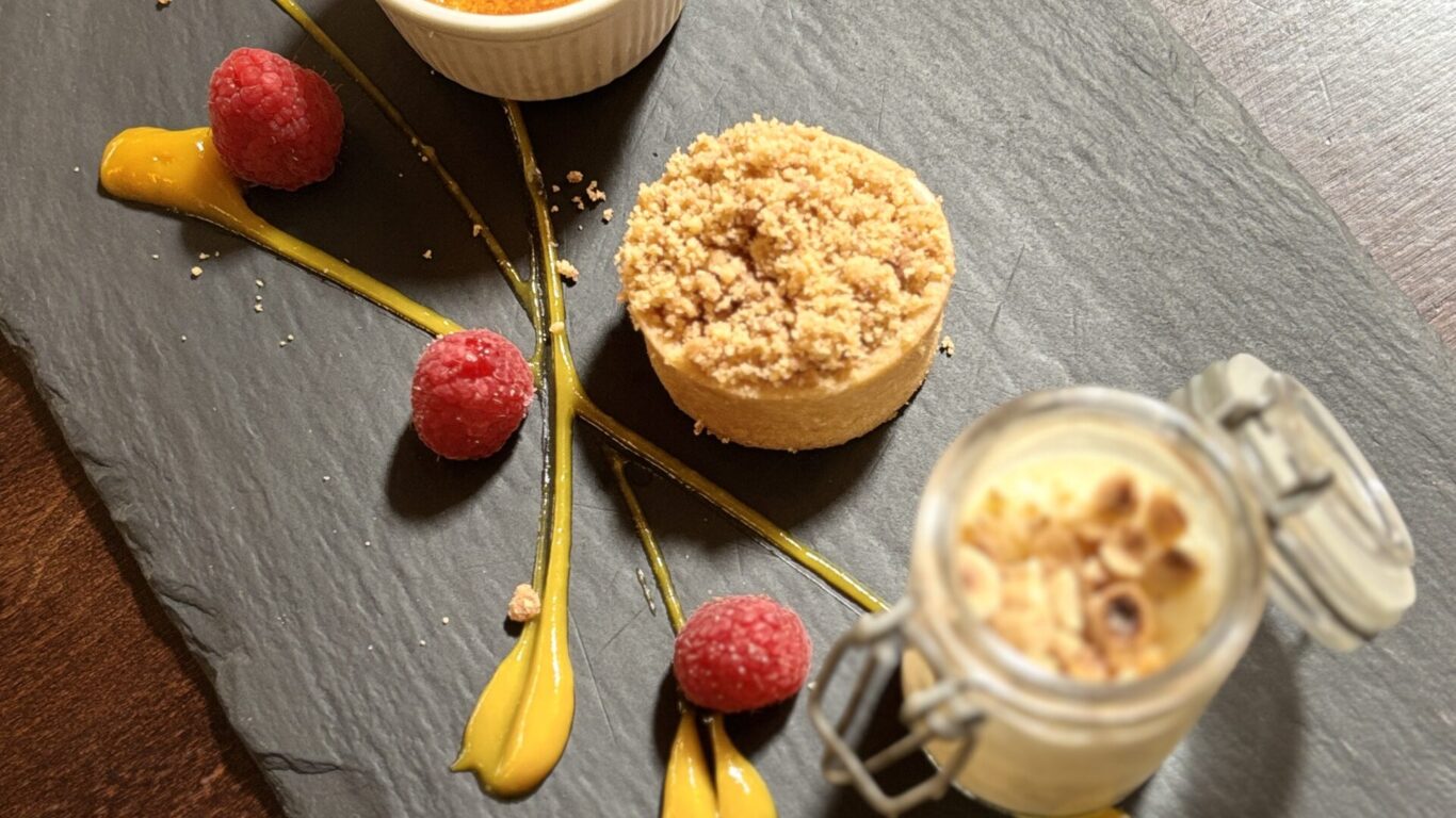 Trio dessert zoomed out